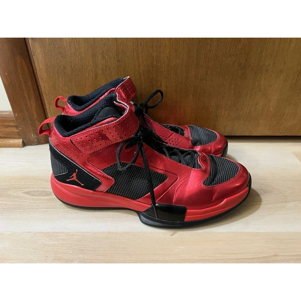 Jordan BCT Mid Game Red & Black 454043 003 Size 12‎ Good Condition